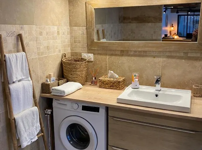 Tiny Housse La Poiteviniere בית נופש *